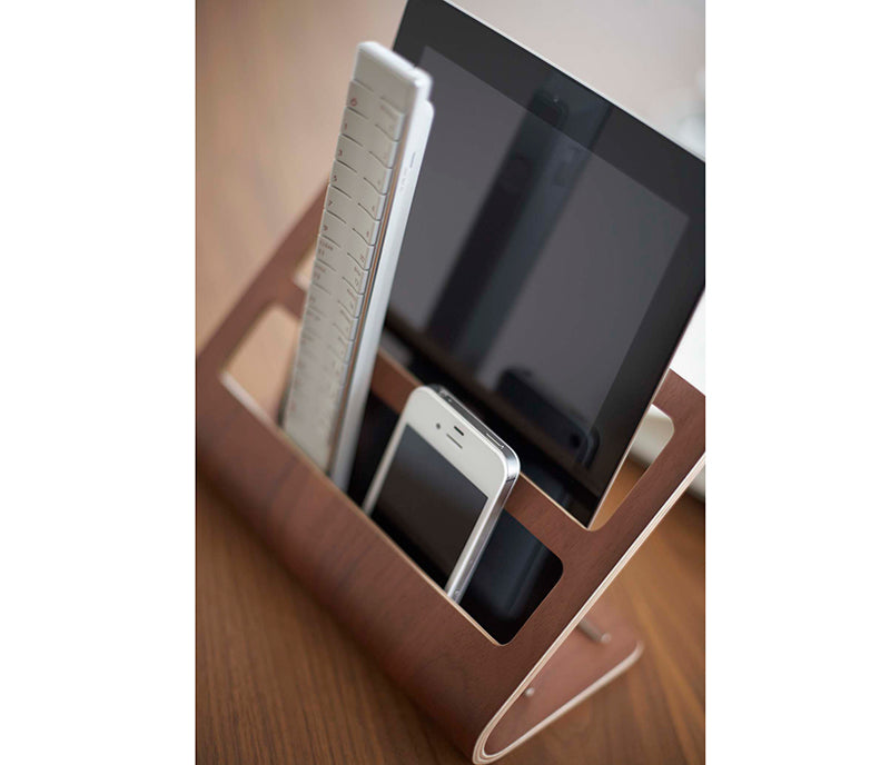 Organizador YAMAZAKI de tablet y control remoto - Manifesto Design Store